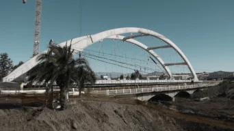 The bridge at Ashton on the R62 under construction. The bridge is a concrete arch.