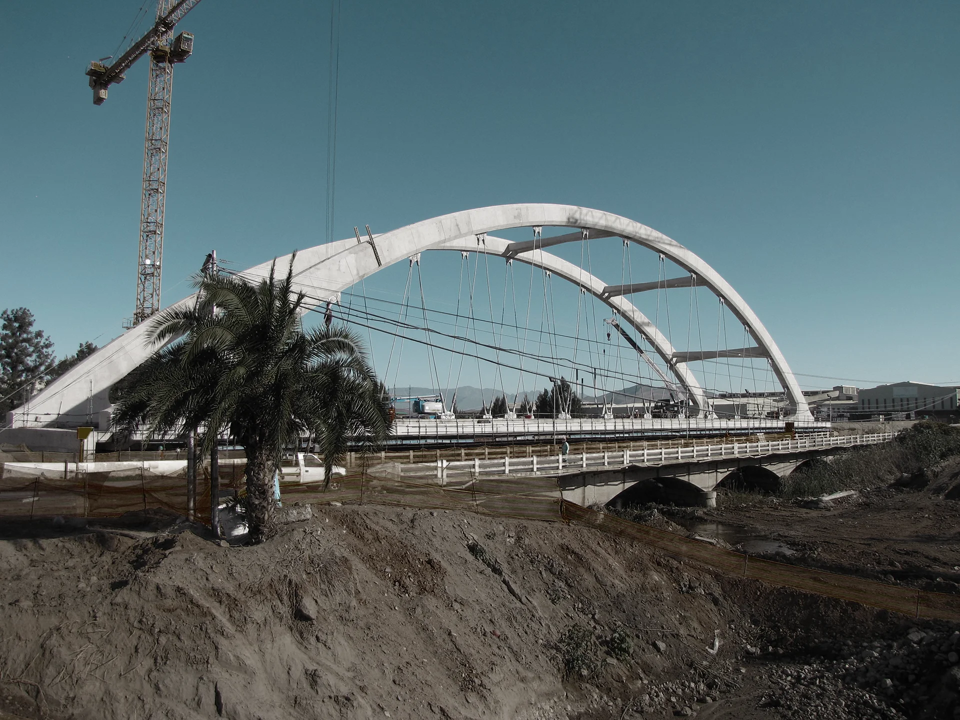 The bridge at Ashton on the R62 under construction. The bridge is a concrete arch.